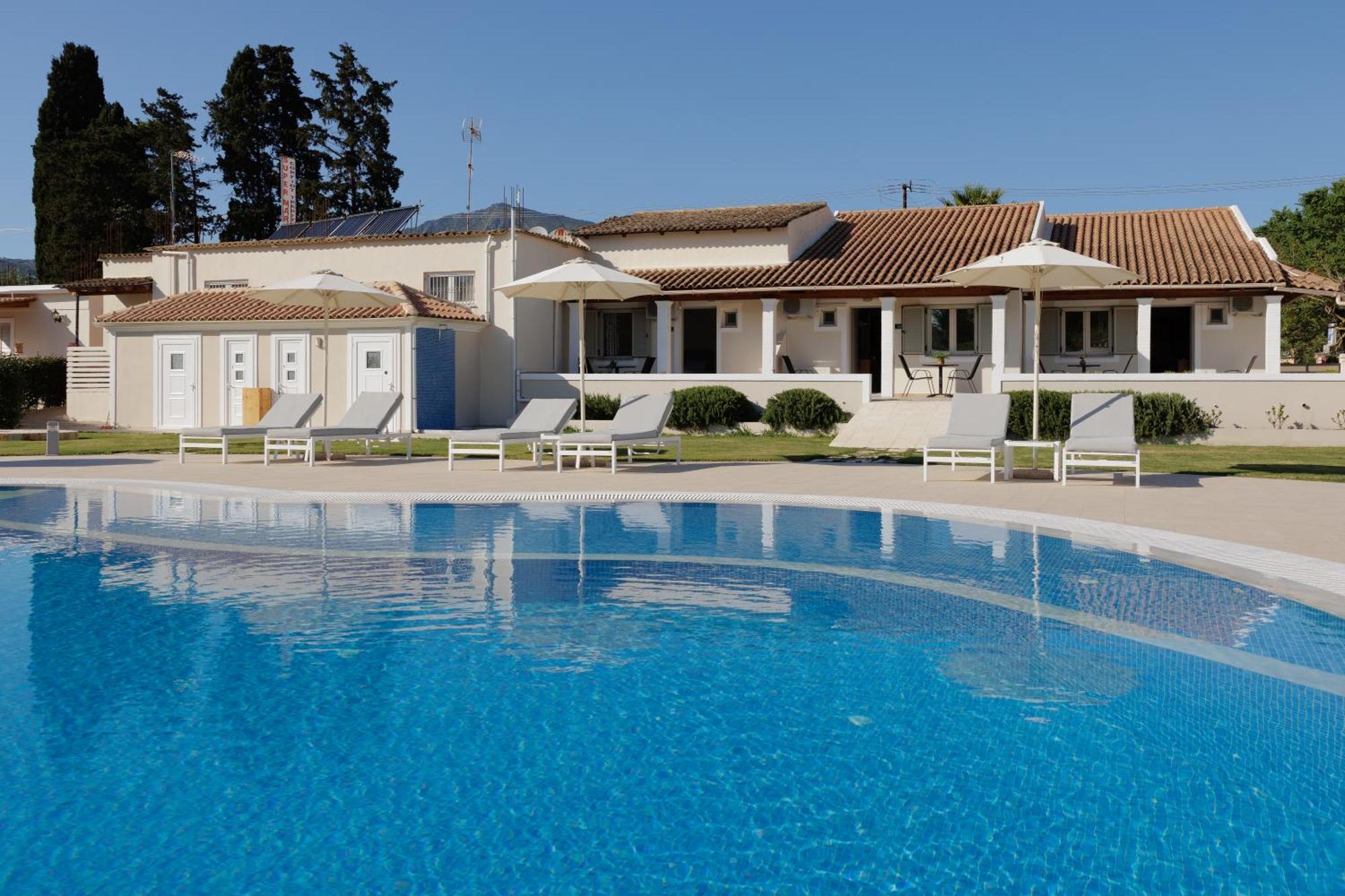 Santos Holidays Dassia  Exterior foto